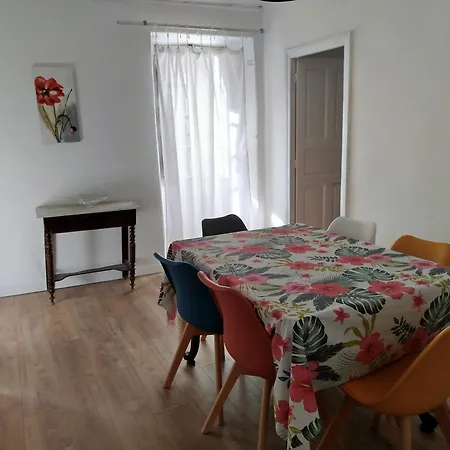 10 Mn App 5-6p Apartment